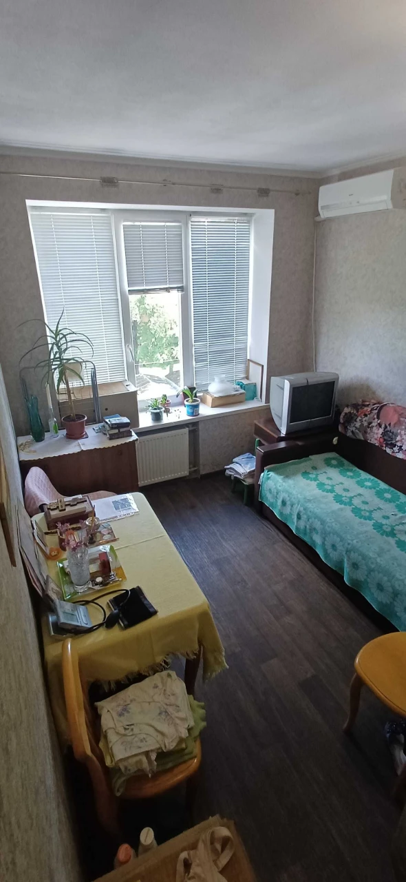 Продається кімната 16 м² з ремонтом, вулиця Бібліка 1, метро Машільського