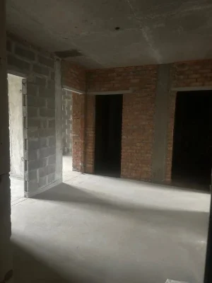 For sale in the residential complex "Medovy-1" a three-room apartment of 80 sq. m.
