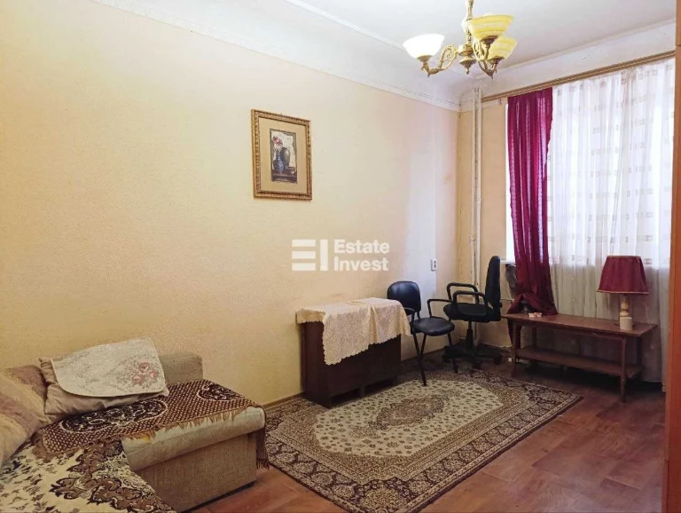 Продается комната в двухкомнатной квартире на ул. Григория Сководы