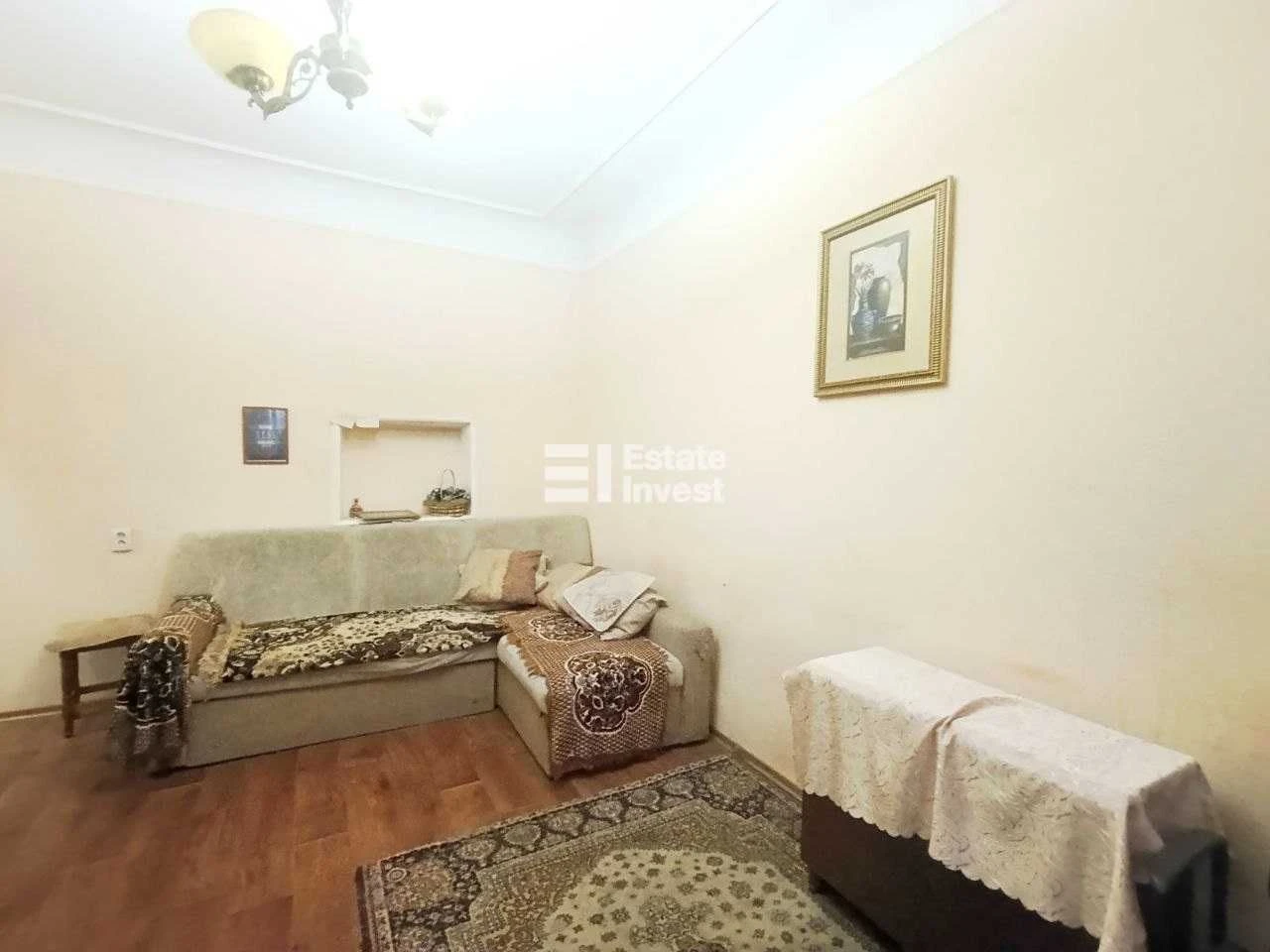 Продается комната в двухкомнатной квартире на ул. Григория Сководы