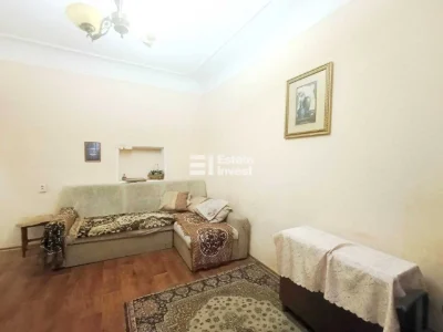 Продается комната в двухкомнатной квартире на ул. Григория Сководы