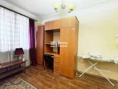 Продается комната в двухкомнатной квартире на ул. Григория Сководы