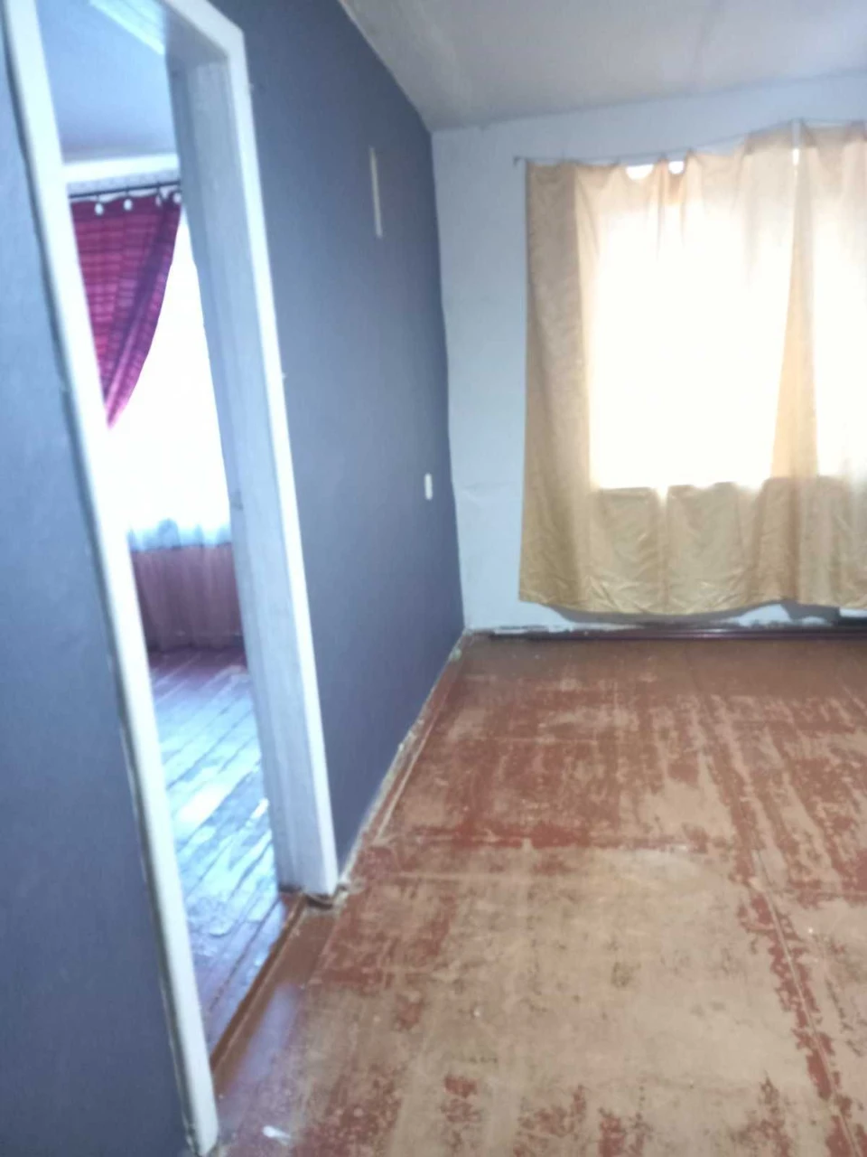 Терміново! Продаю 2 кімнати в будинку приватного типу по вул. Валентинівська