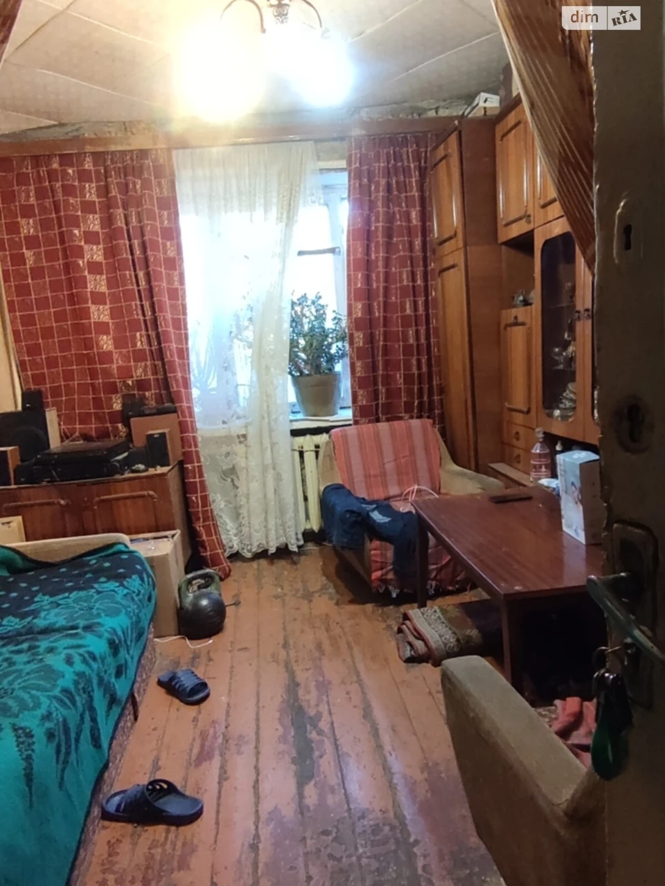 Продаж Кімната
