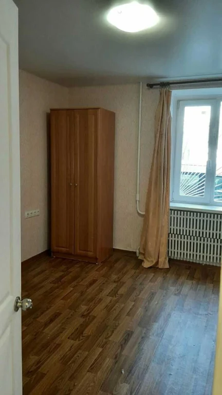 Продам 1к. гостинку на Холодной Горе
