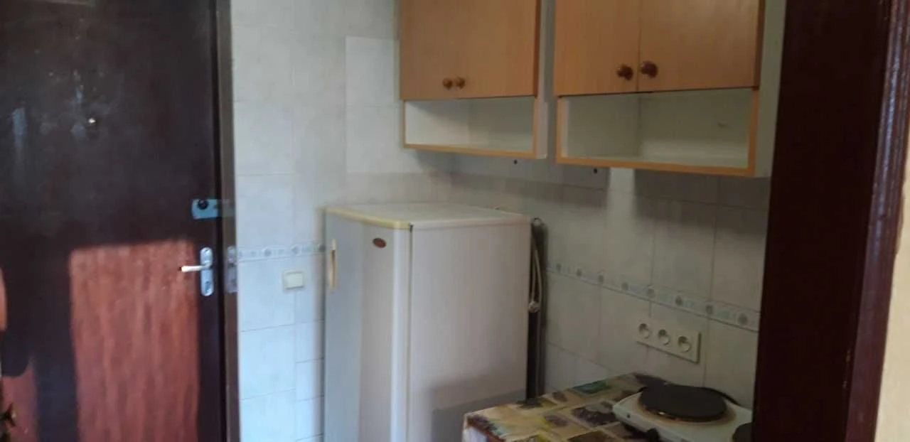 Продам свою 1-к гостинку Одесская