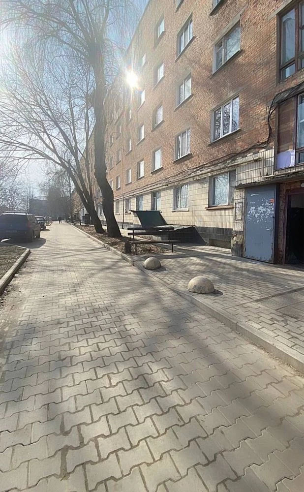 Продам кімнату у гуртожитку з власною кухнею