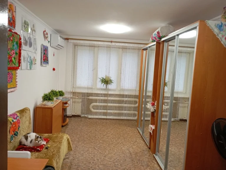 Продається кімната 16 м² в центрі міста з водою