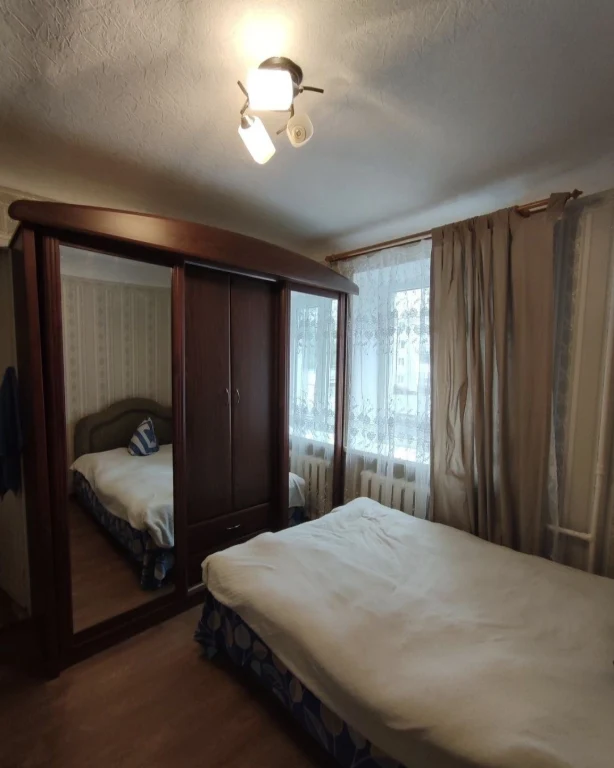 For sale room in apartment in Shevchenko Street.