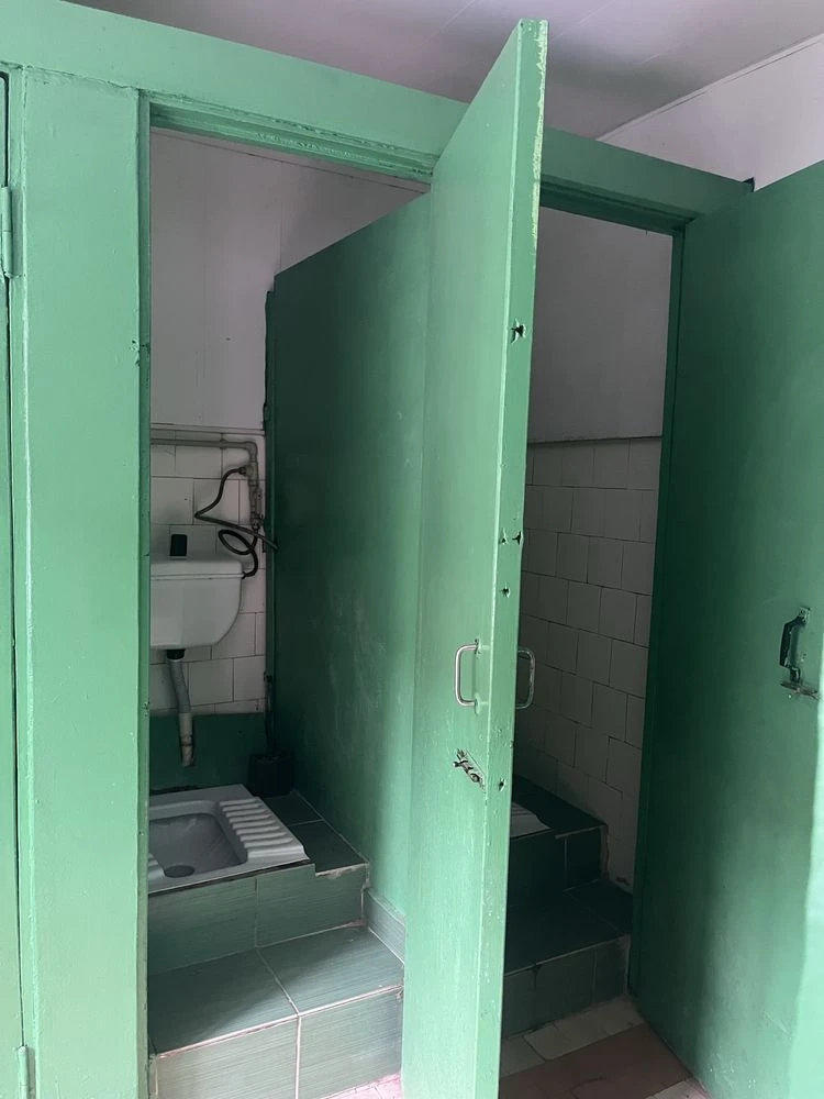 Room for sale in a dormitory.