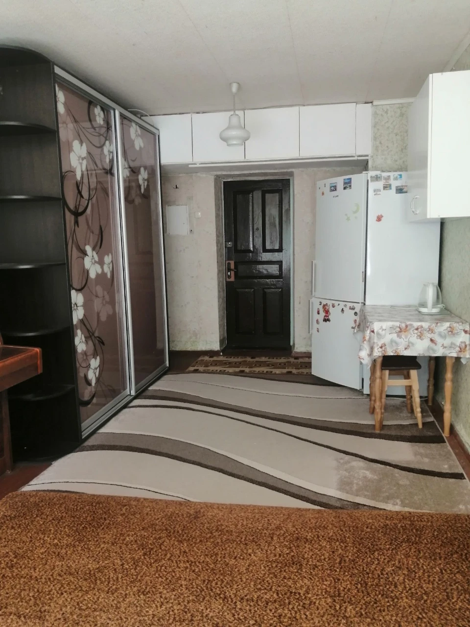 Sale of a room in a dormitory, Khimmiastset