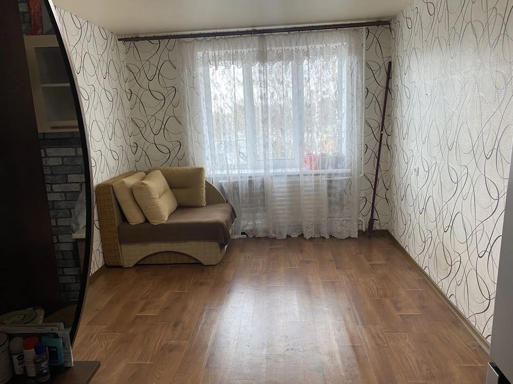 Sale of a room in a dormitory from the owner