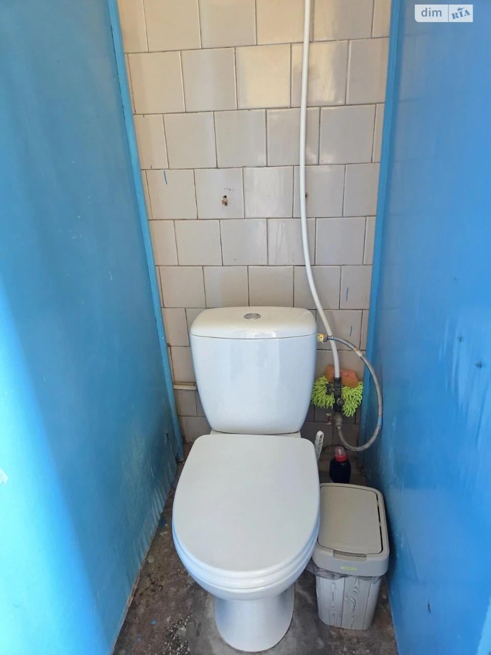 Sale of a Room in a Combined Apartment