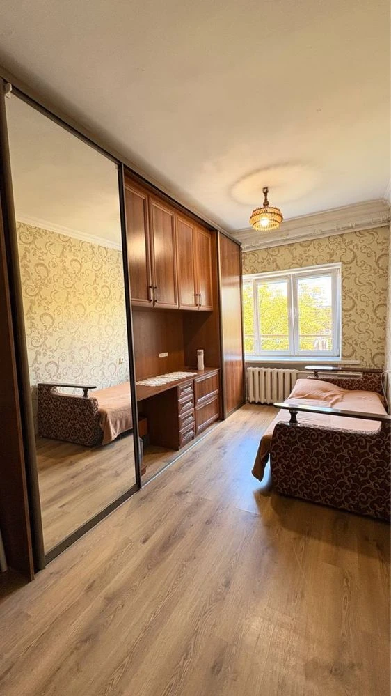 Student room for sale, Vitoska Street