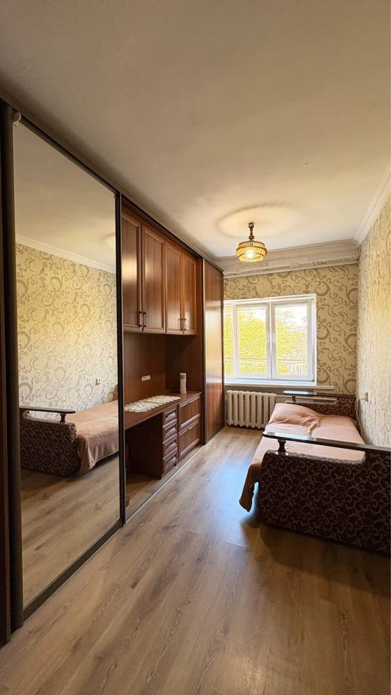 Student room for sale, Vitoska Street