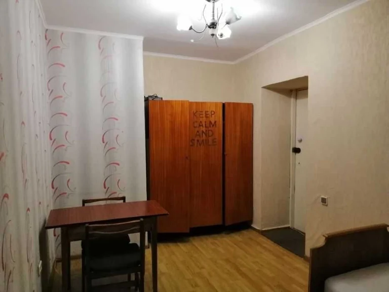 For sale a cozy room in a warm dormitory with a nice view