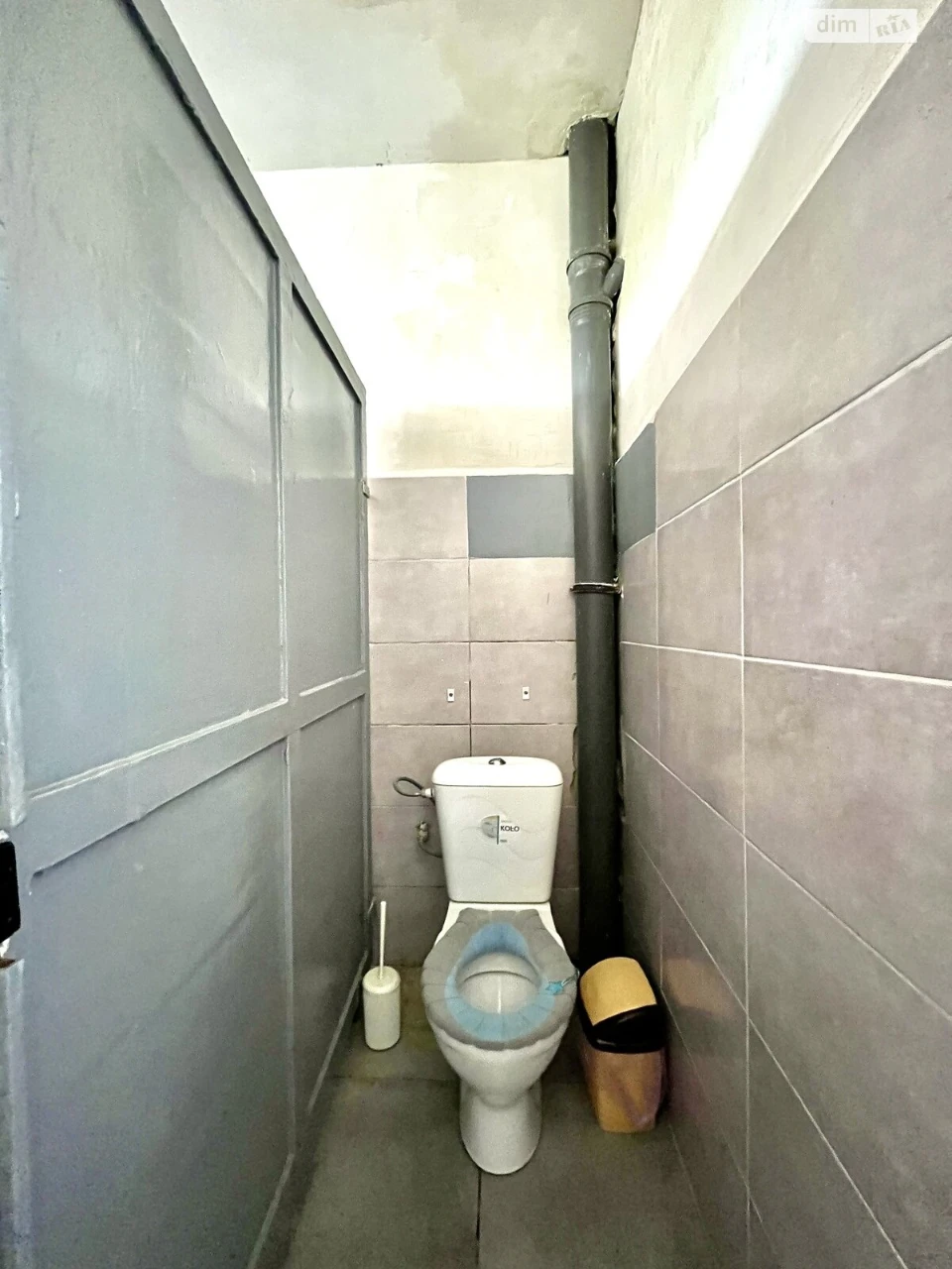 Sale of a Room in a Dormitory