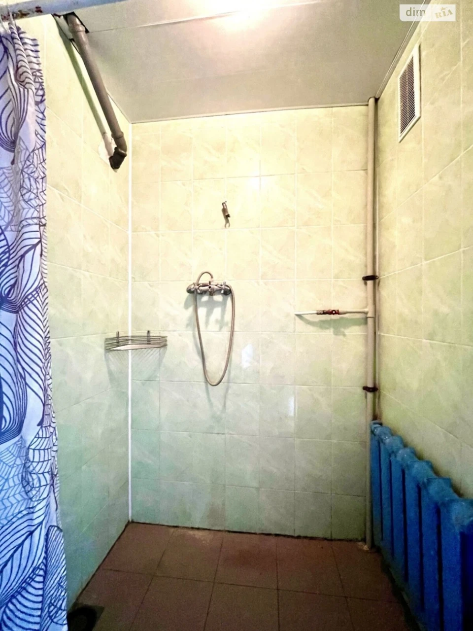 Room for Sale in a Combined Workshop