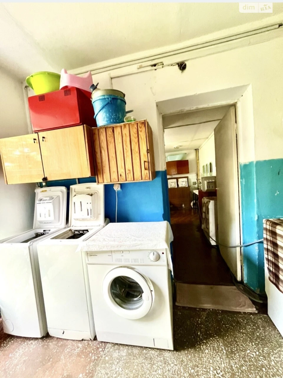 Room for Sale in a Combined Workshop