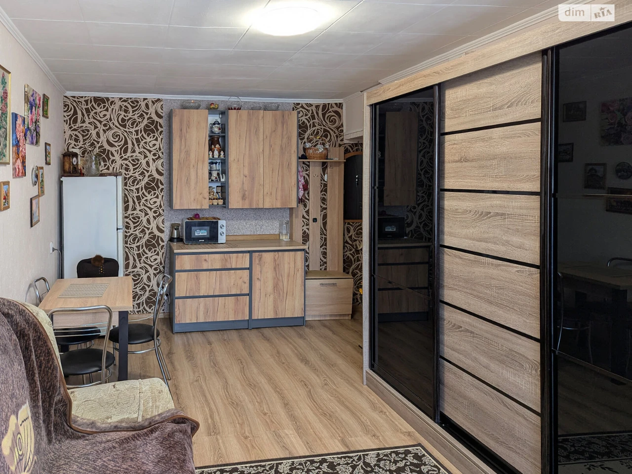 Room for Sale - Jubilee Room