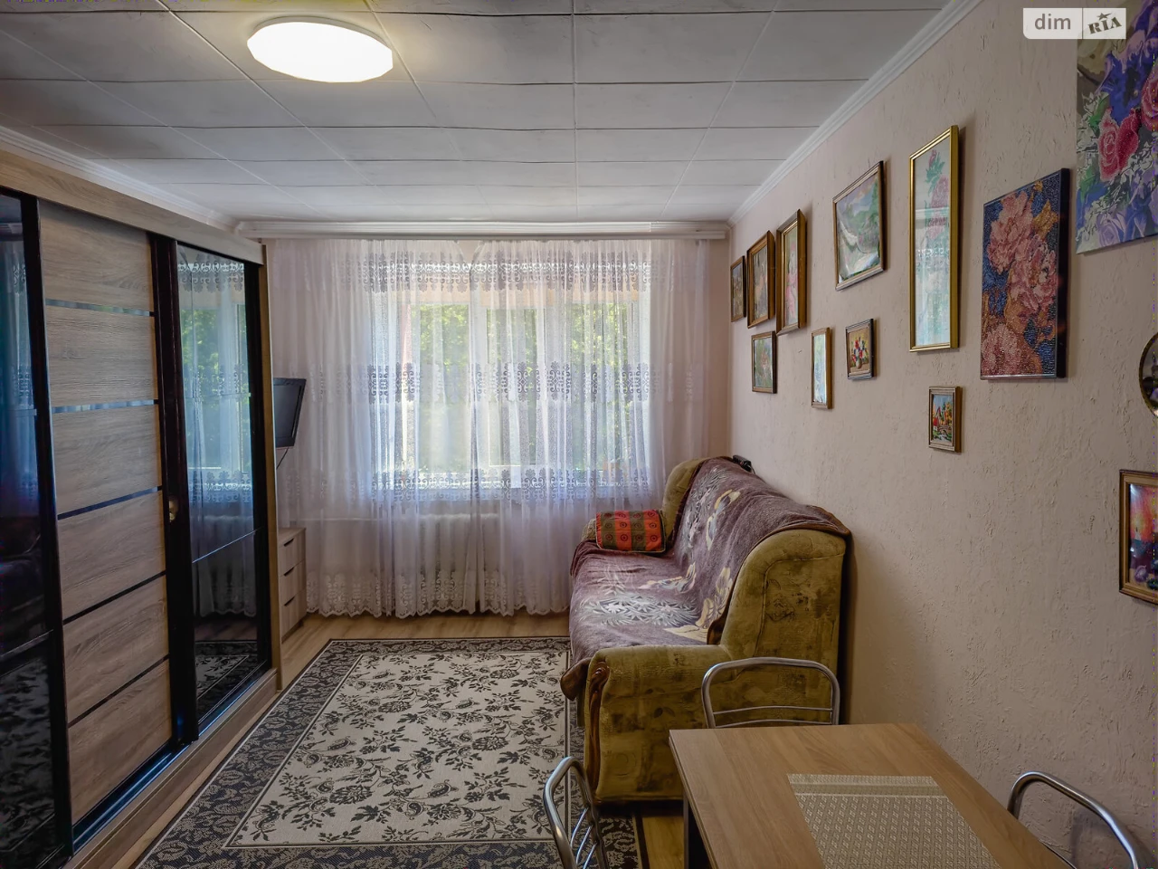 Room for Sale - Jubilee Room