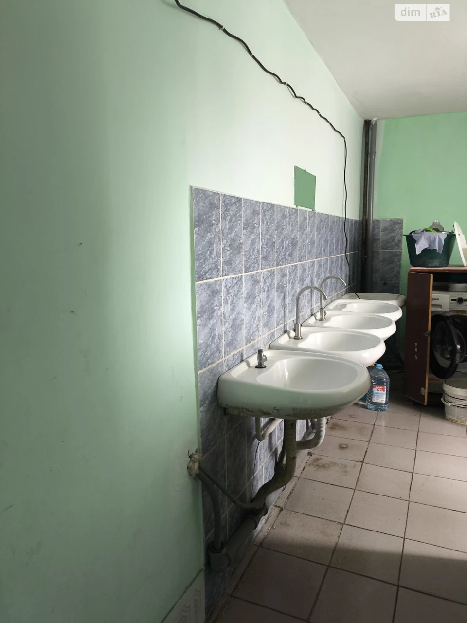 Sale of Room in the South