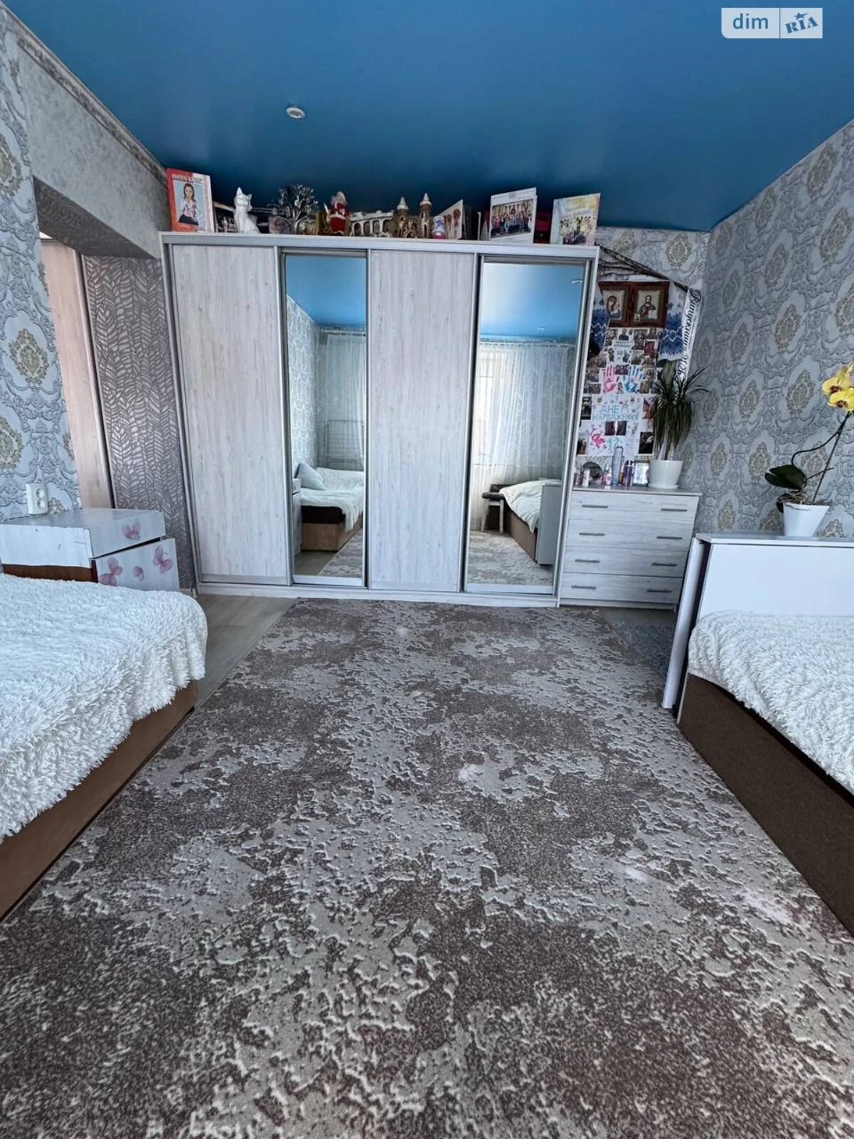 Sale of Room near Bus Station