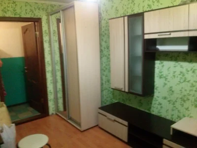 Продам комнату Деснянский р-н,Лесной проспект