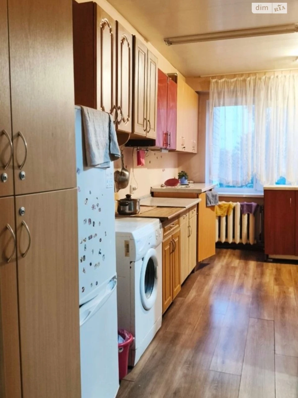 Sale Room in North Brovar District