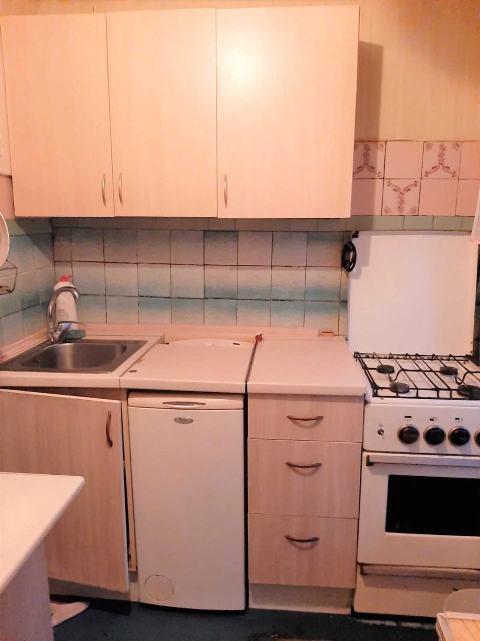 For sale: Room in a 3-room apartment on Kubanskaya Ukraine (Zhukovo Marsh)