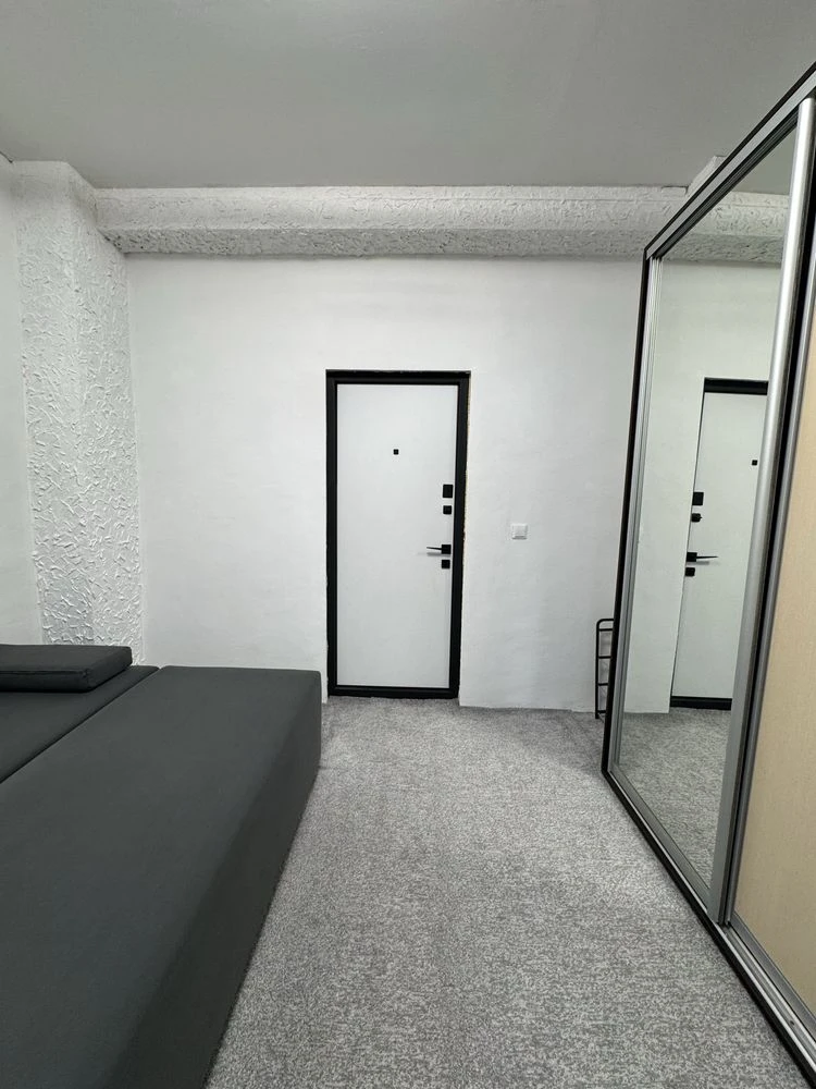 OWNER! No commission! Room with a BALCONY near m. Nivki (5 min)