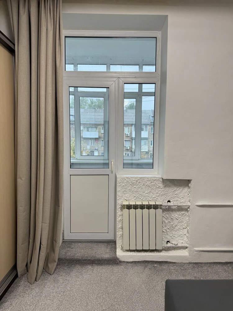 OWNER! No commission! Room with a BALCONY near m. Nivki (5 min)