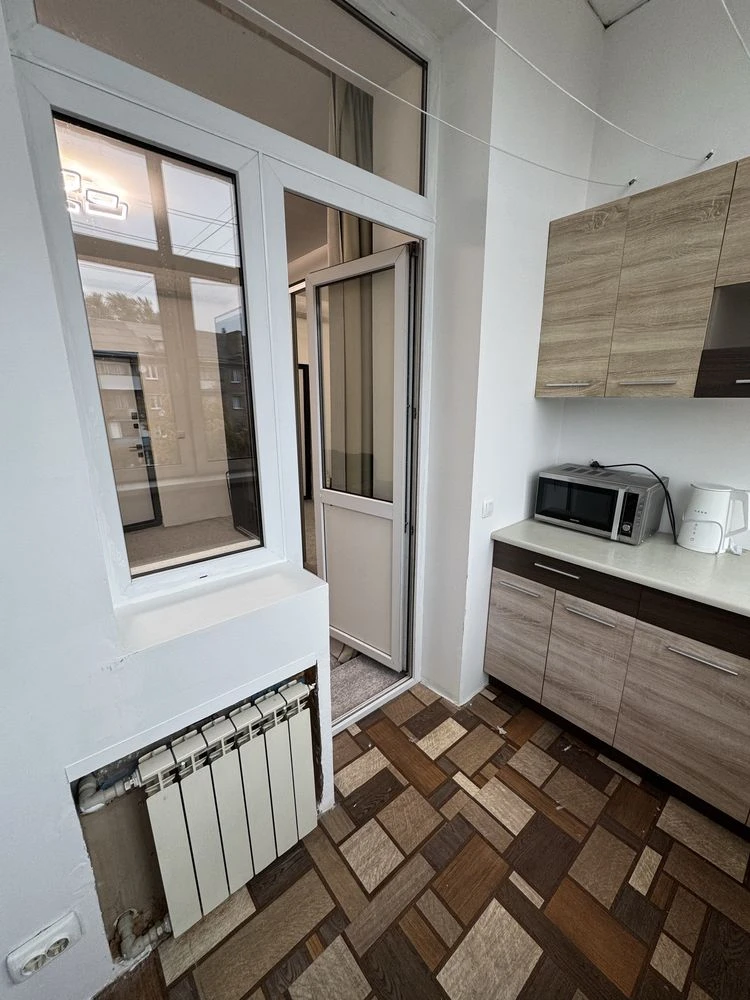 OWNER! No commission! Room with a BALCONY near m. Nivki (5 min)