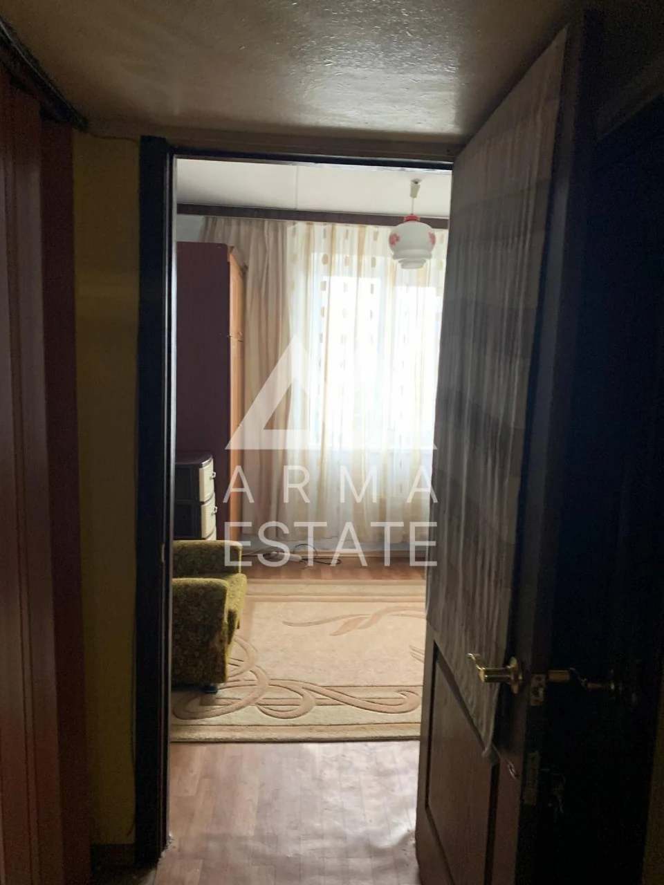 For Sale Room 9.8 sq.m. Mikitenko 27, Darnytsia, Chernigovska 10