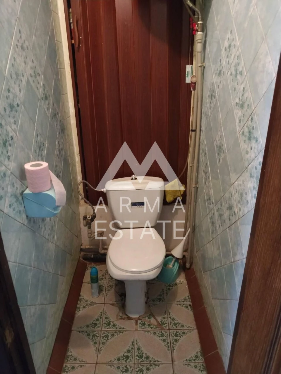 For Sale Room 9.8 sq.m. Mikitenko 27, Darnytsia, Chernigovska 10