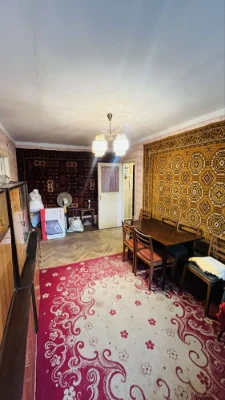 No Commission! Sale of a 2-bedroom apartment in a brick building