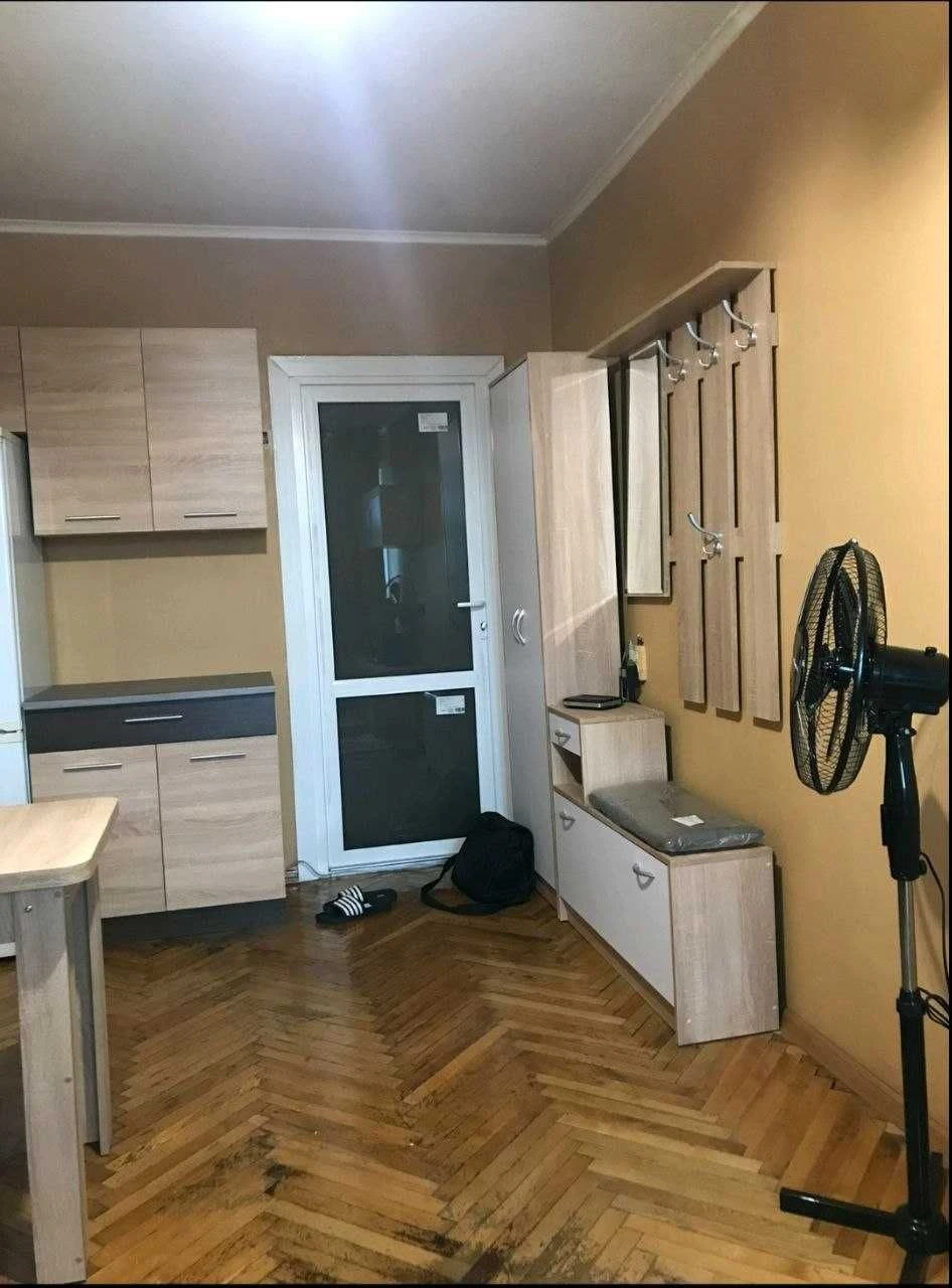 Продаж кімнати вул. Азербайджанська Дніпровський район метро