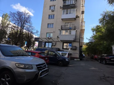 Продается 2-комнатная квартира на Печерске, бульвар Леси Украинки