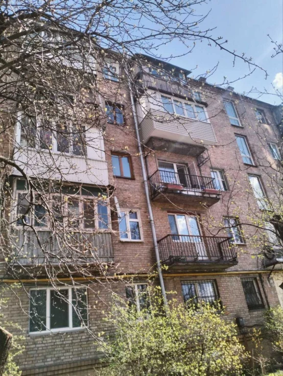 Room for sale in a communal apartment on Deputatka Street 23,