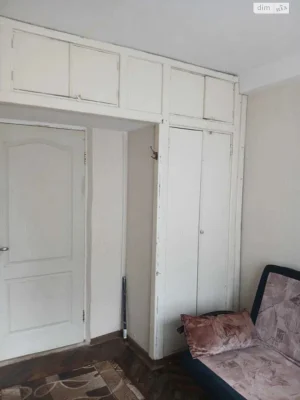 Sale of Room in Akademmiastche