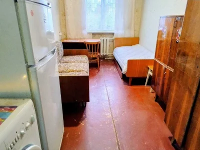 Без комісії ! Продам окрему кімнату в комунальній квартирі