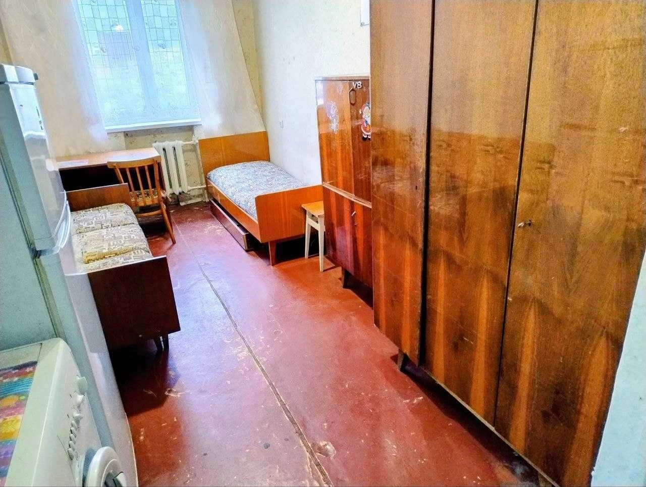 Без комісії ! Продам окрему кімнату в комунальній квартирі