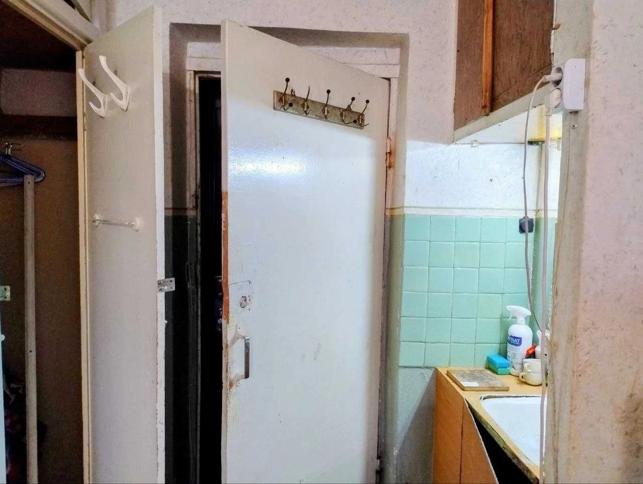 Без комісії ! Продам окрему кімнату в комунальній квартирі