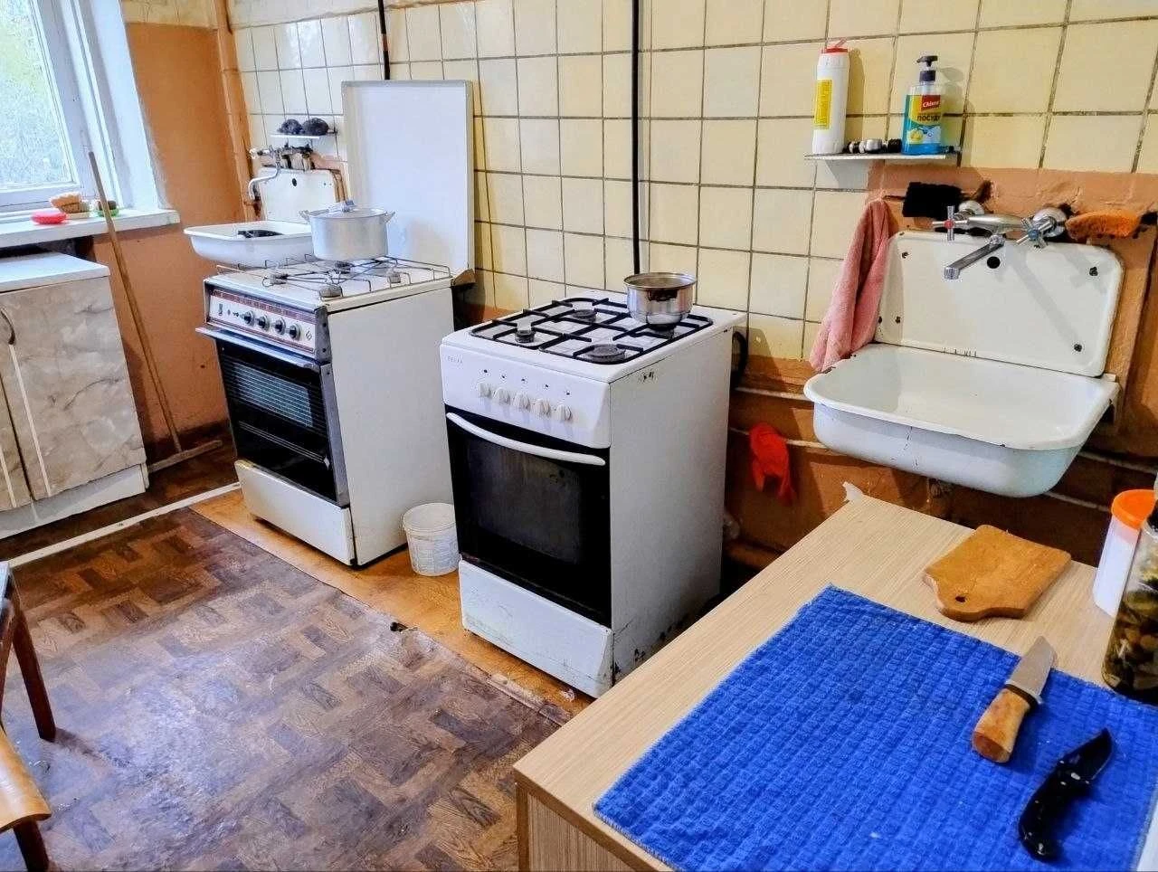 Без комісії ! Продам окрему кімнату в комунальній квартирі