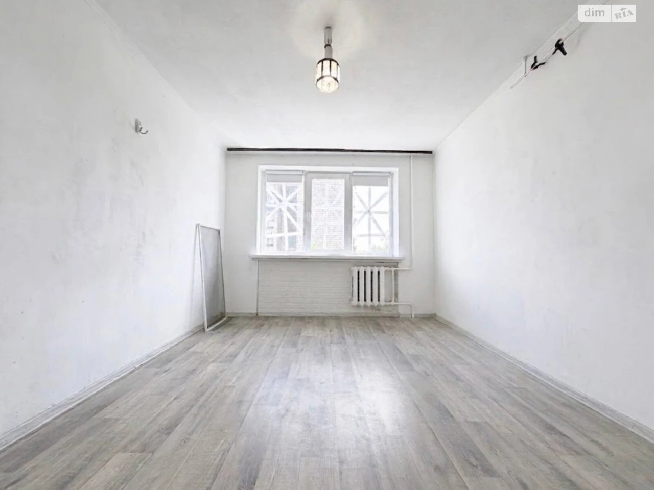 Sale of Room in Китаїв