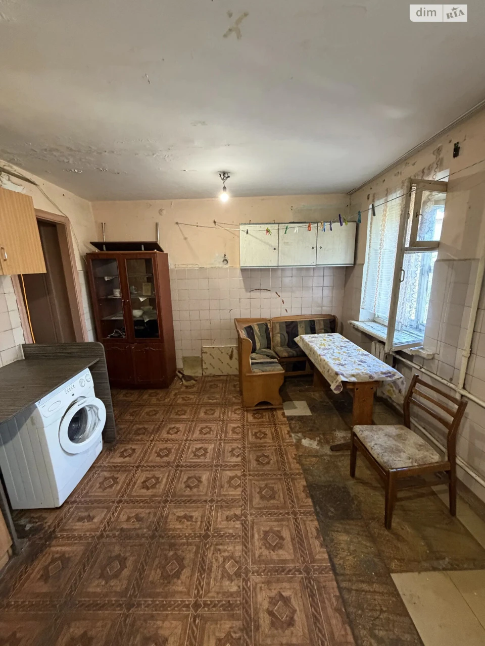Продаж Кімната