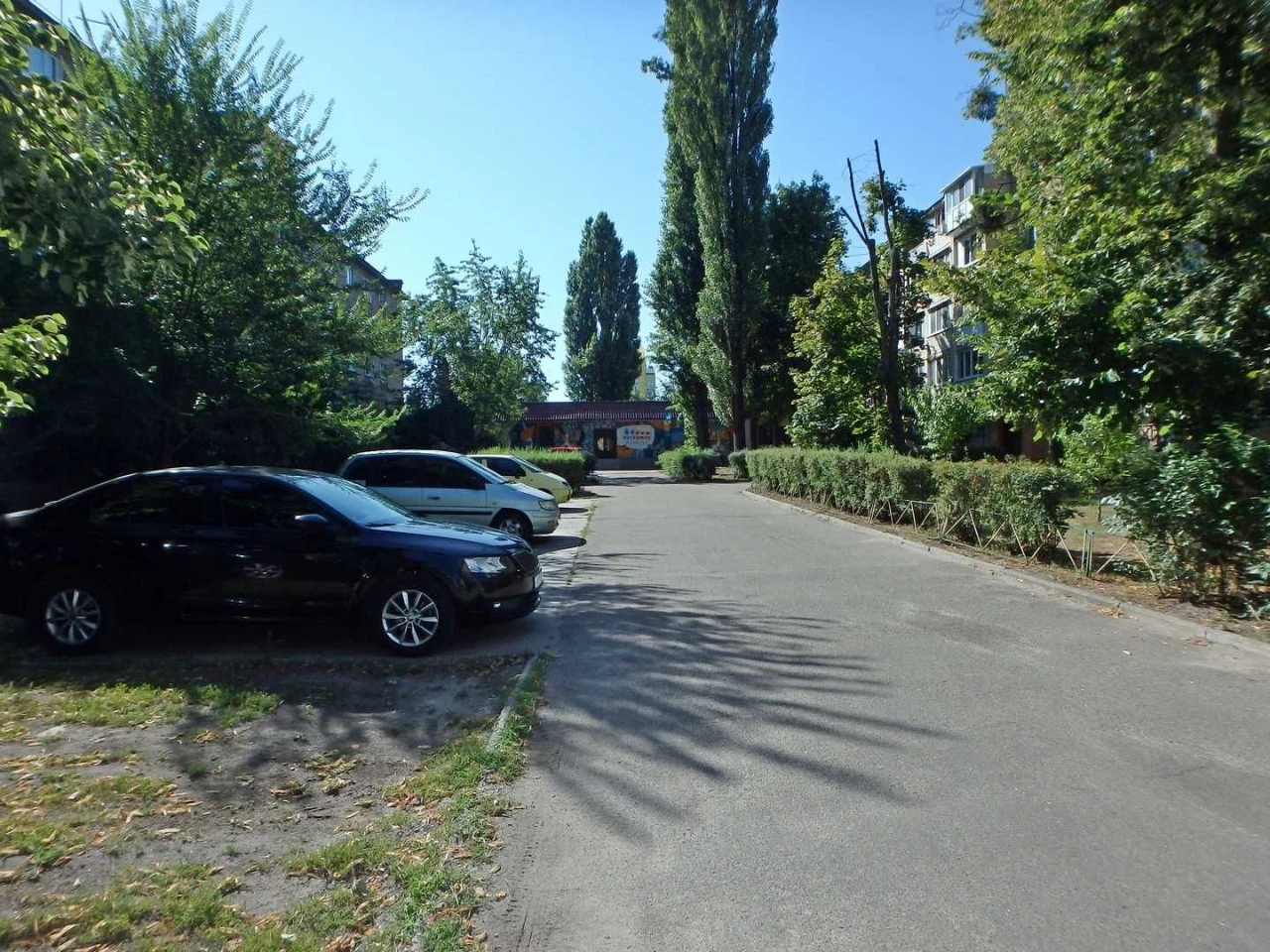 Room with bathroom and toilet in a 4-room apartment, Sobornosti Avenue 5A (Union Avenue)