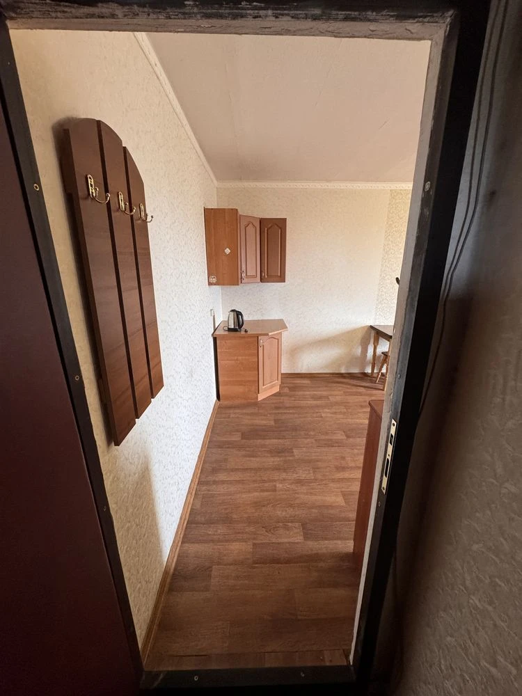 Продаж кімнати Азербайджанська 8Б