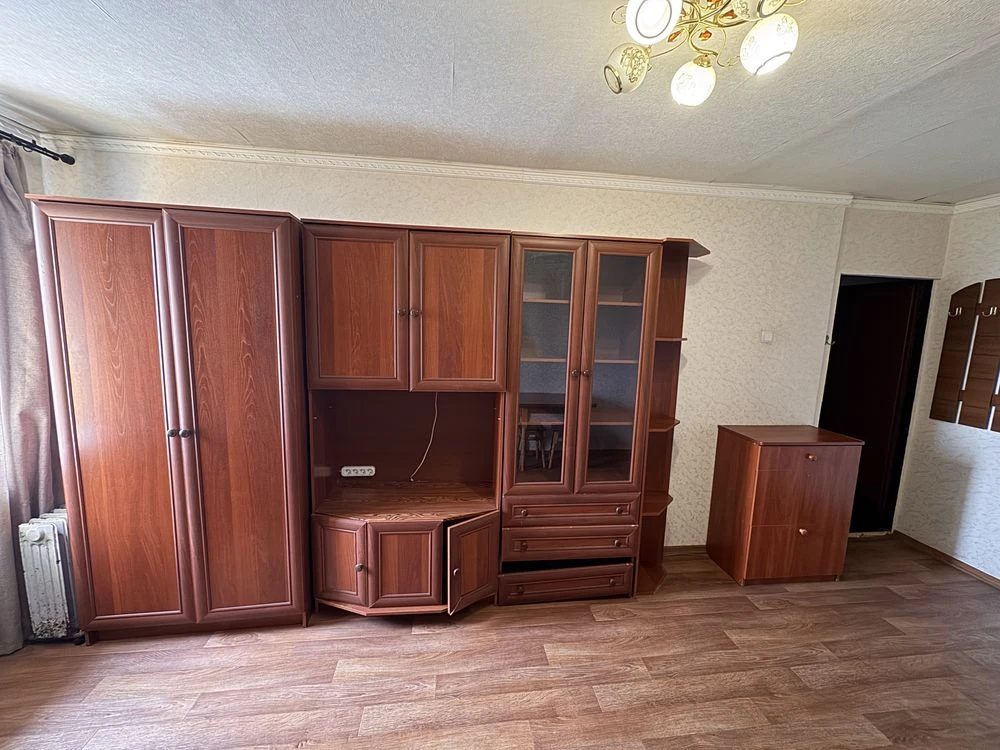 Продаж кімнати Азербайджанська 8Б