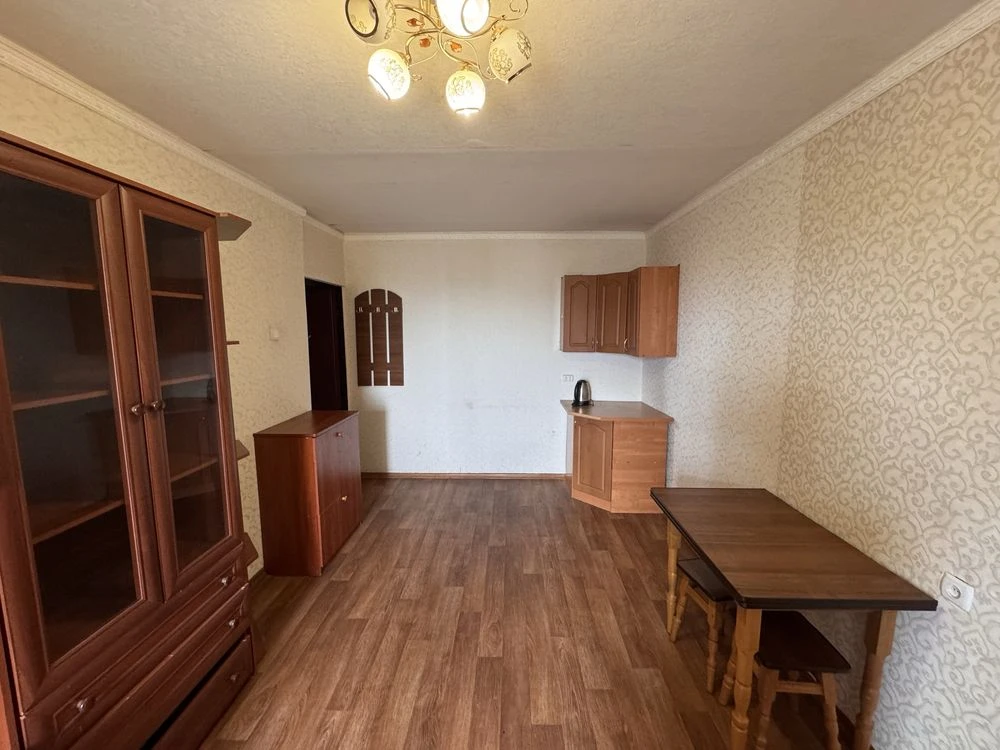 Продаж кімнати Азербайджанська 8Б